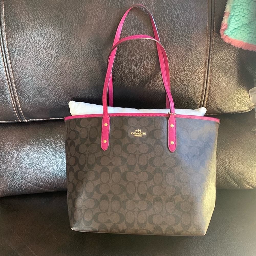 Coach Tote